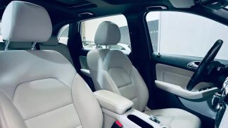Lízing Hatchback MERCEDES B 180 2014