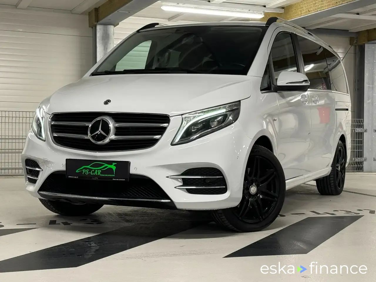 Leasing Passenger transport MERCEDES V 250 2017