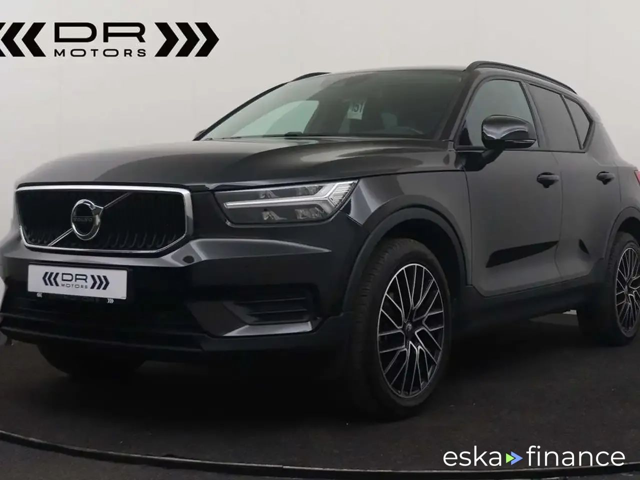 SUV Volvo XC40 2020