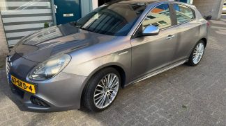 Lízing Hatchback Alfa Romeo Giulietta 2011