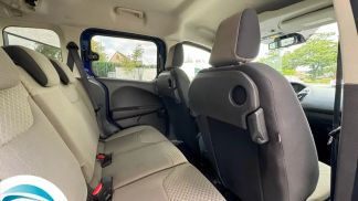 Transport pasażerów Ford Tourneo Courier 2017