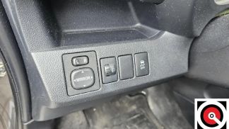 Lízing Hatchback Toyota Verso-S 2013