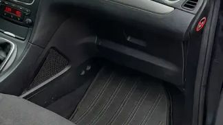 Lízing Hatchback Ford Galaxy 2012