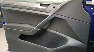 Financování Sedan Volkswagen Golf 2019