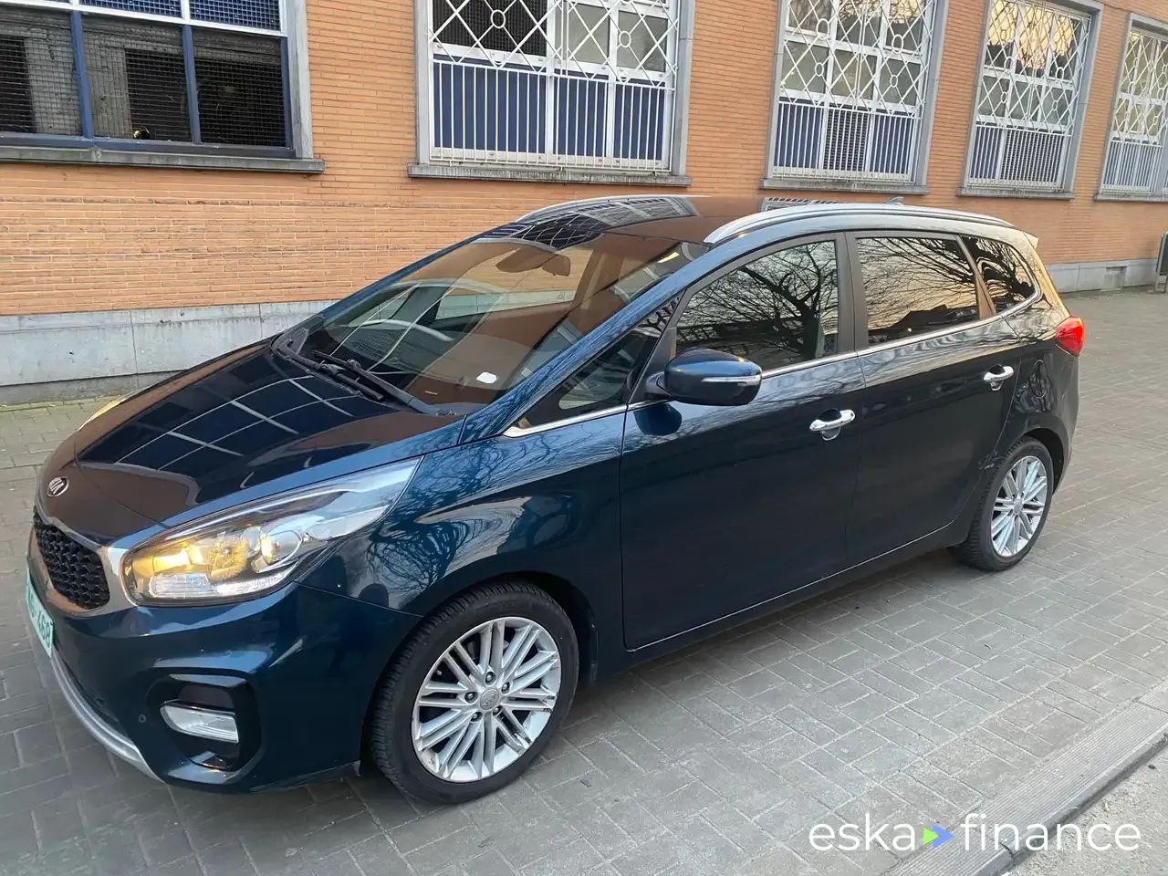 Leasing Hatchback Kia Carens 2018