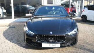 Lízing Sedan Maserati Ghibli 2016