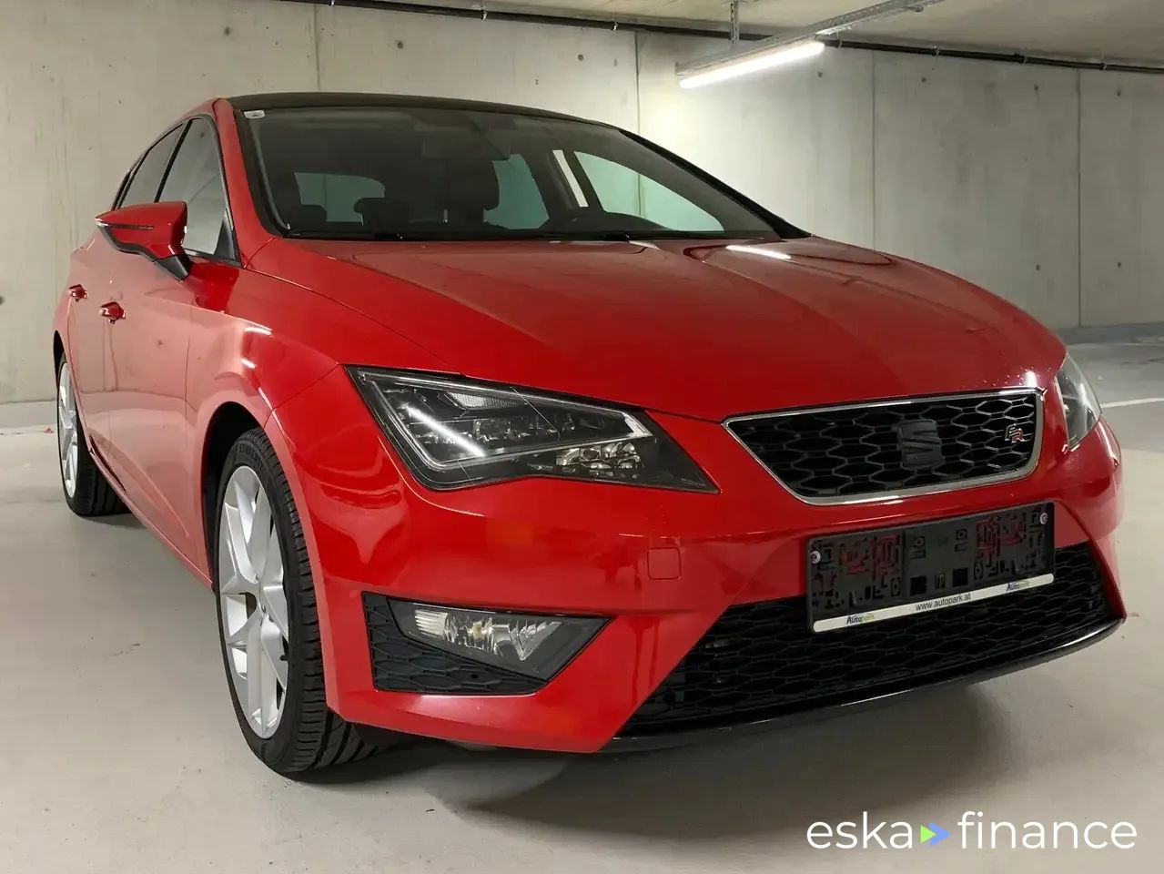 Lízing Sedan Seat Leon 2013