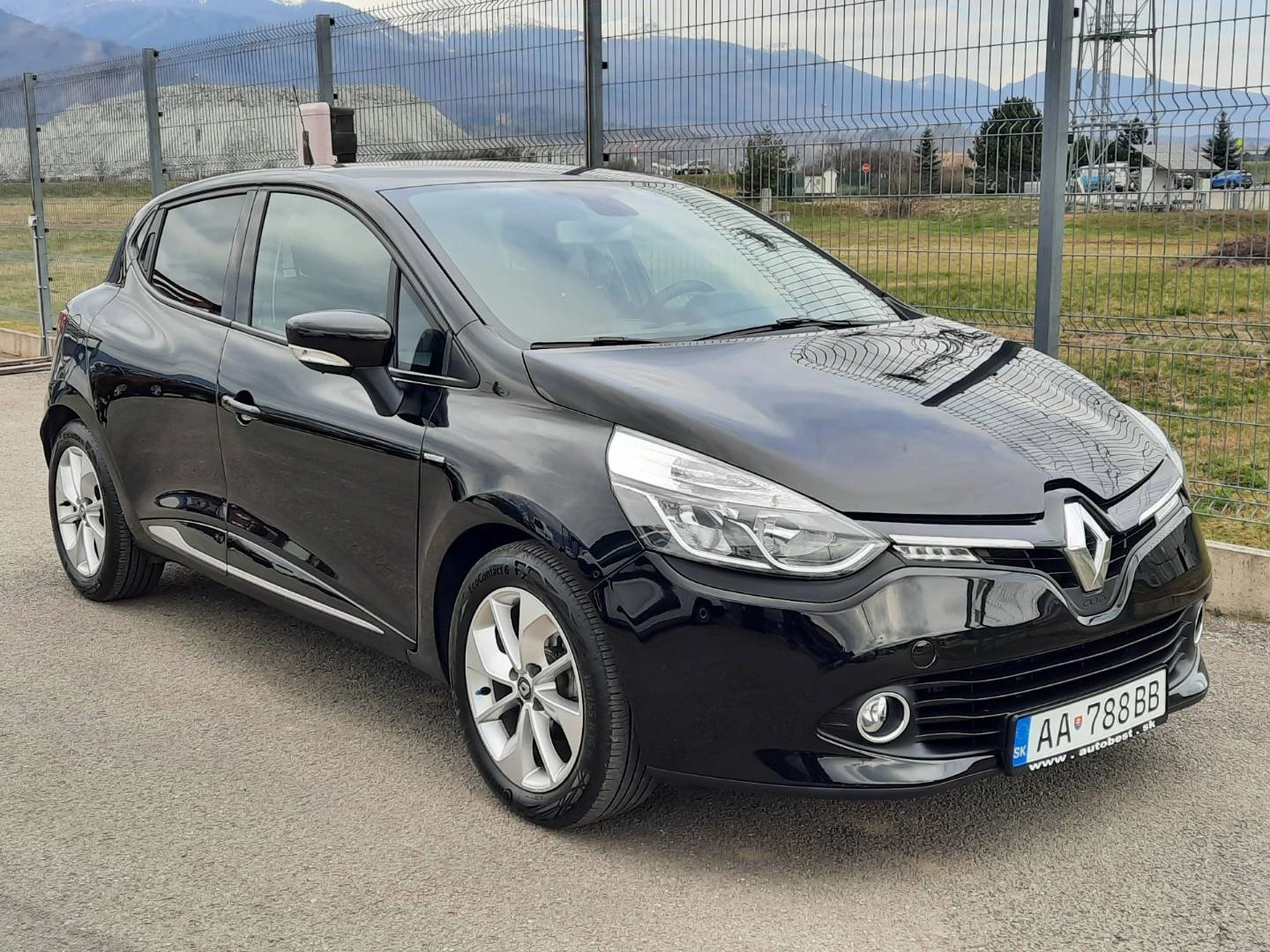 Hatchback Renault Clio 2016