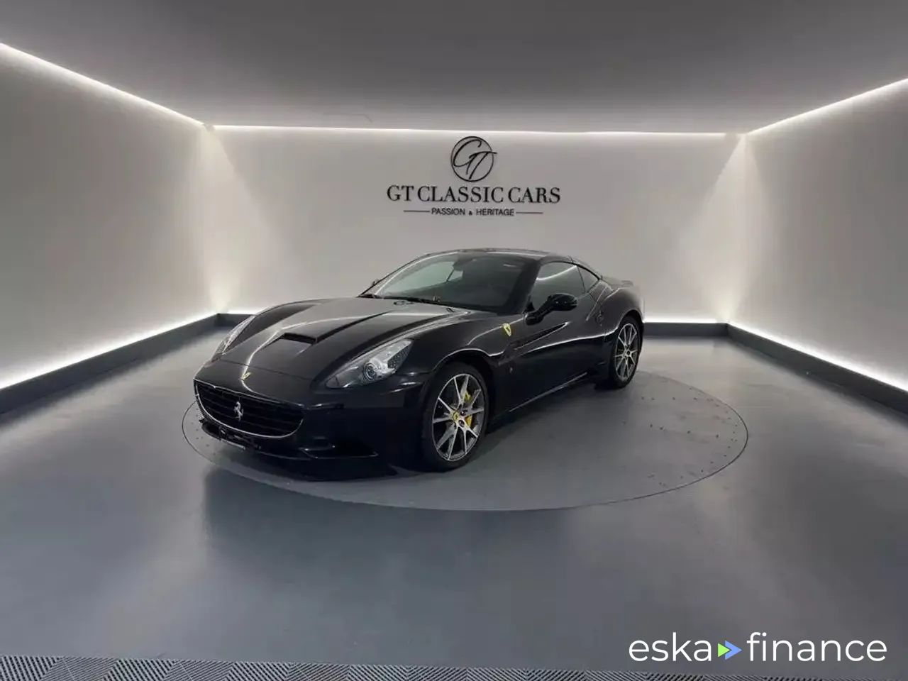 Finansowanie Zamienny Ferrari California 2011