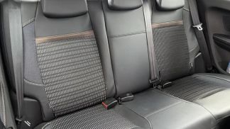 Lízing Sedan Peugeot 208 2013