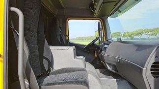 Finansowanie Specjalna ciężarówka Mercedes-Benz ATEGO 824 2015