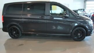 Lízing Hatchback MERCEDES V 300 2022