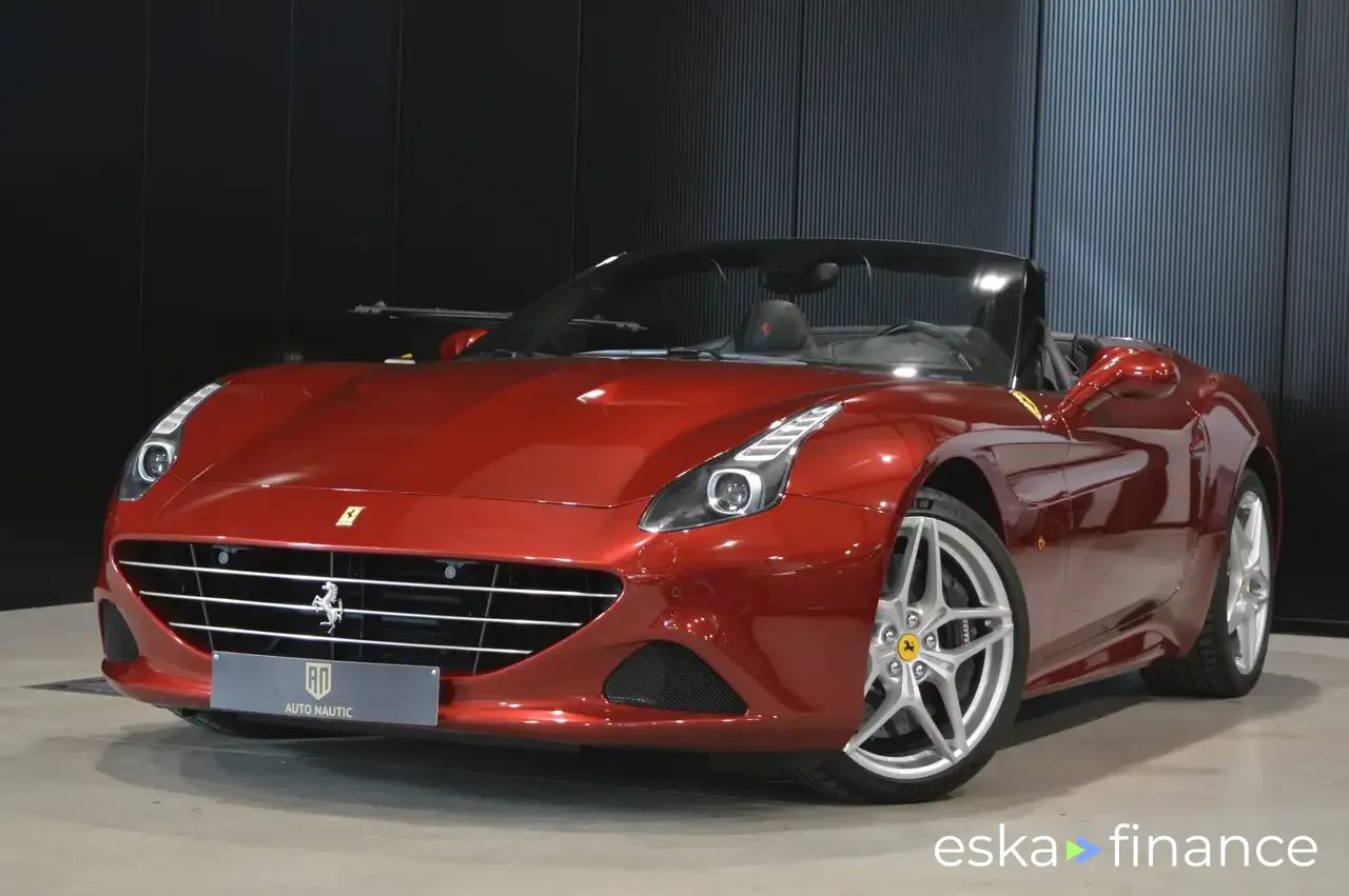 Leasing Convertible Ferrari California 2015