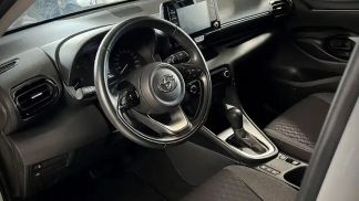 Leasing Sedan Toyota Yaris 2022