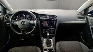 Financování Sedan Volkswagen Golf 2019