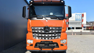 Lízing Nákladné vozidlo s otvorenou karosériou Mercedes-Benz AROCS 4451 2014