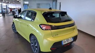 Lízing Sedan Peugeot 208 2024