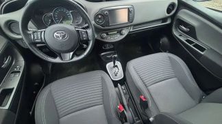 Lízing Sedan Toyota Yaris 2016