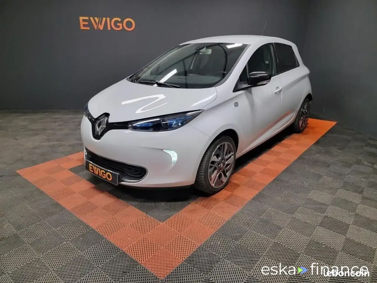 Lízing Sedan Renault ZOE 2018