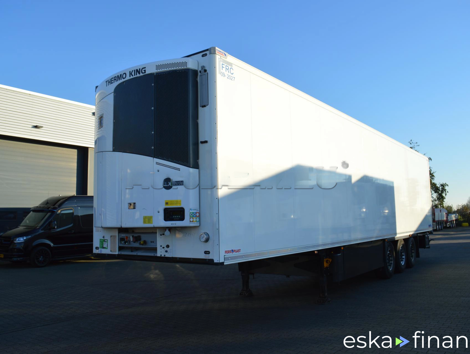 Leasing Semi-trailer THERMO KING SLXI 300 2021