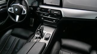 Lízing Sedan BMW 520 2019