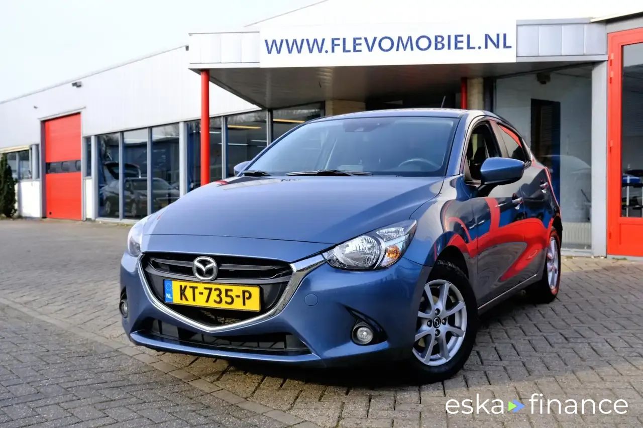 Financování Hatchback Mazda 2 2016