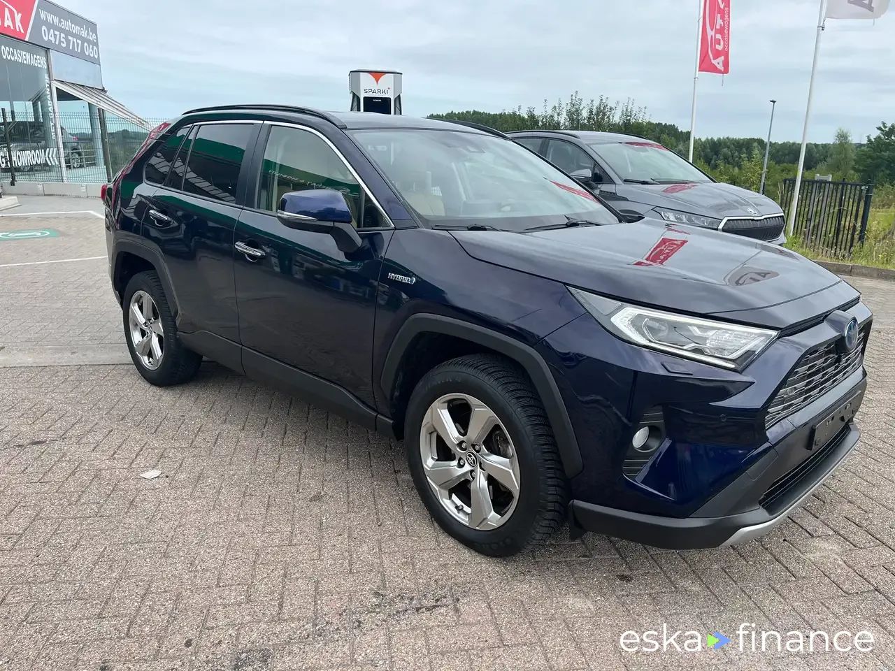 Finansowanie SUV Toyota RAV 4 2020