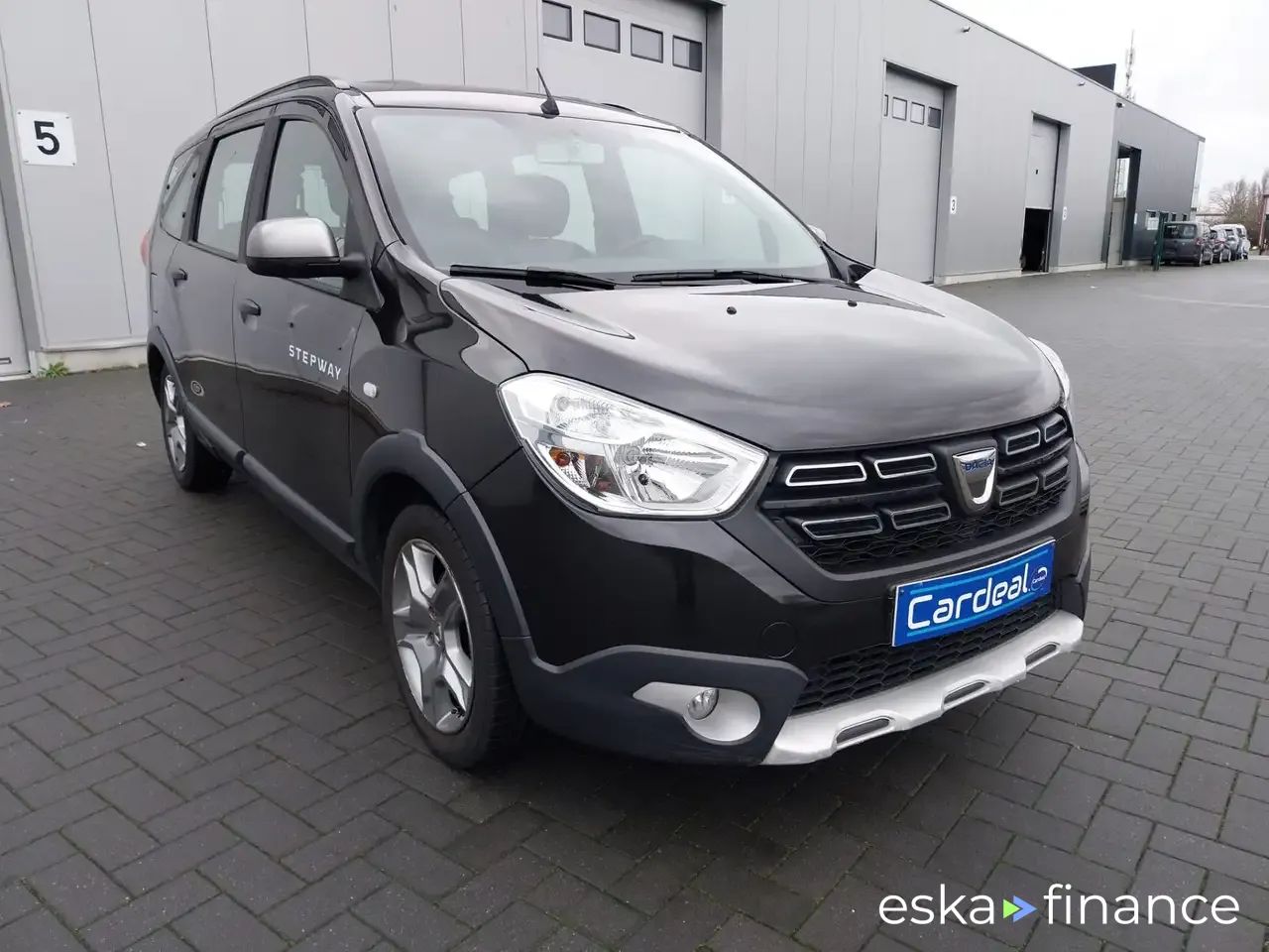 Lízing Hatchback Dacia Lodgy 2020