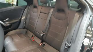 Lízing Sedan MERCEDES CLA 200 2023
