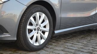 Financování Hatchback MERCEDES B 180 2014
