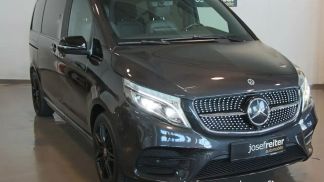 Lízing Hatchback MERCEDES V 300 2022