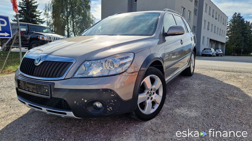 Skoda OCTAVIA COMBI 2011