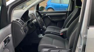 Leasing Hatchback Volkswagen Touran 2011