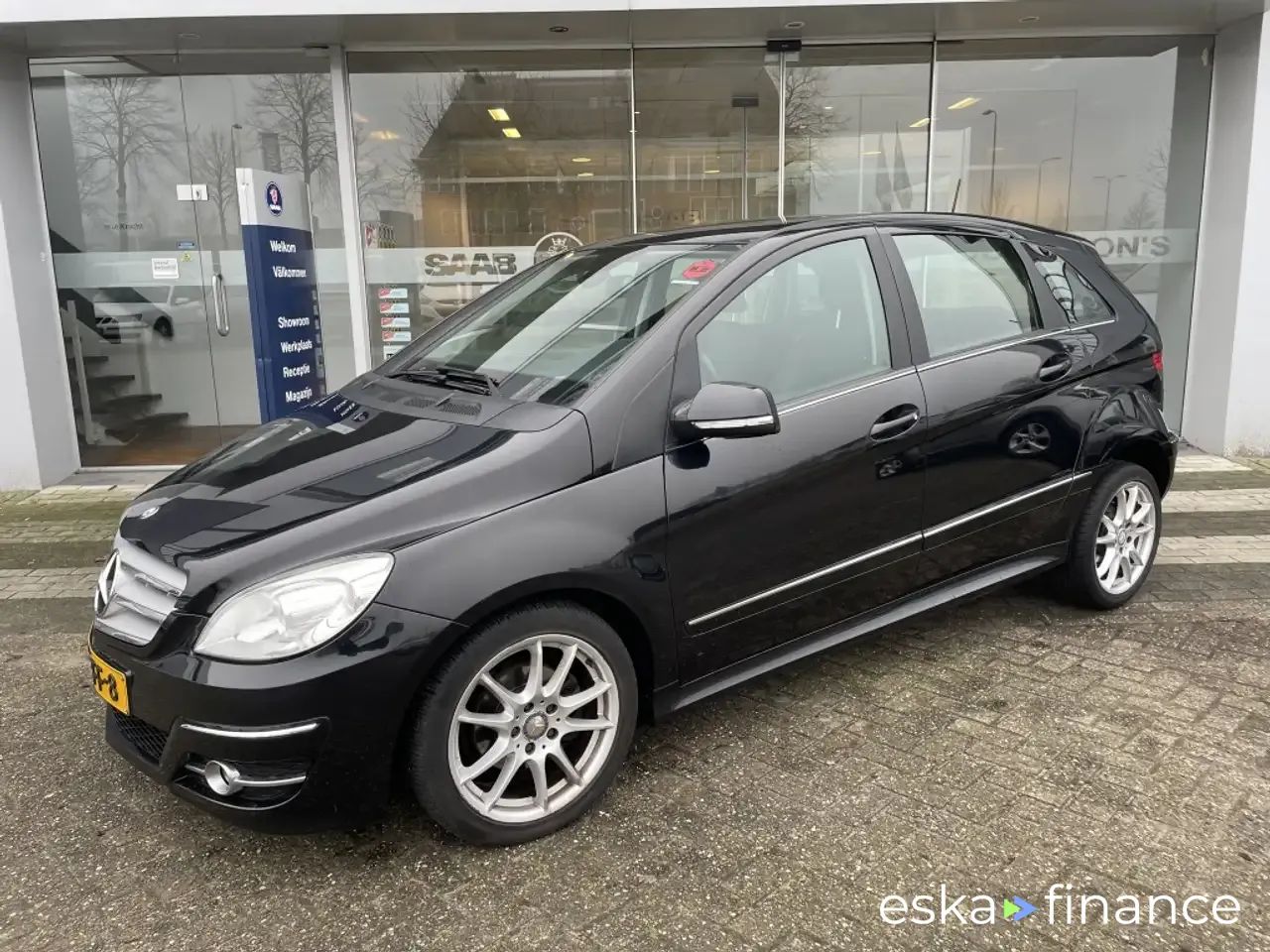 Leasing Hatchback MERCEDES B 160 2011