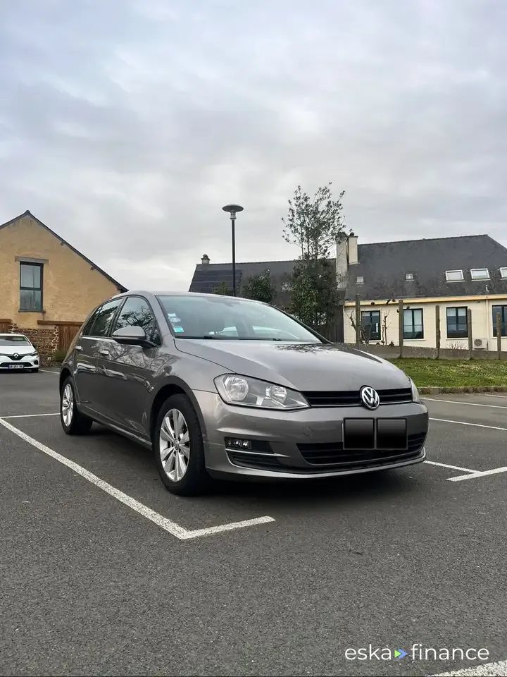 Leasing Sedan Volkswagen Golf 2013