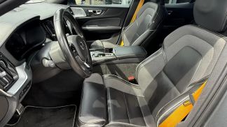 Lízing Sedan Volvo S60 2021