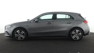 Hatchback MERCEDES A 250 2021