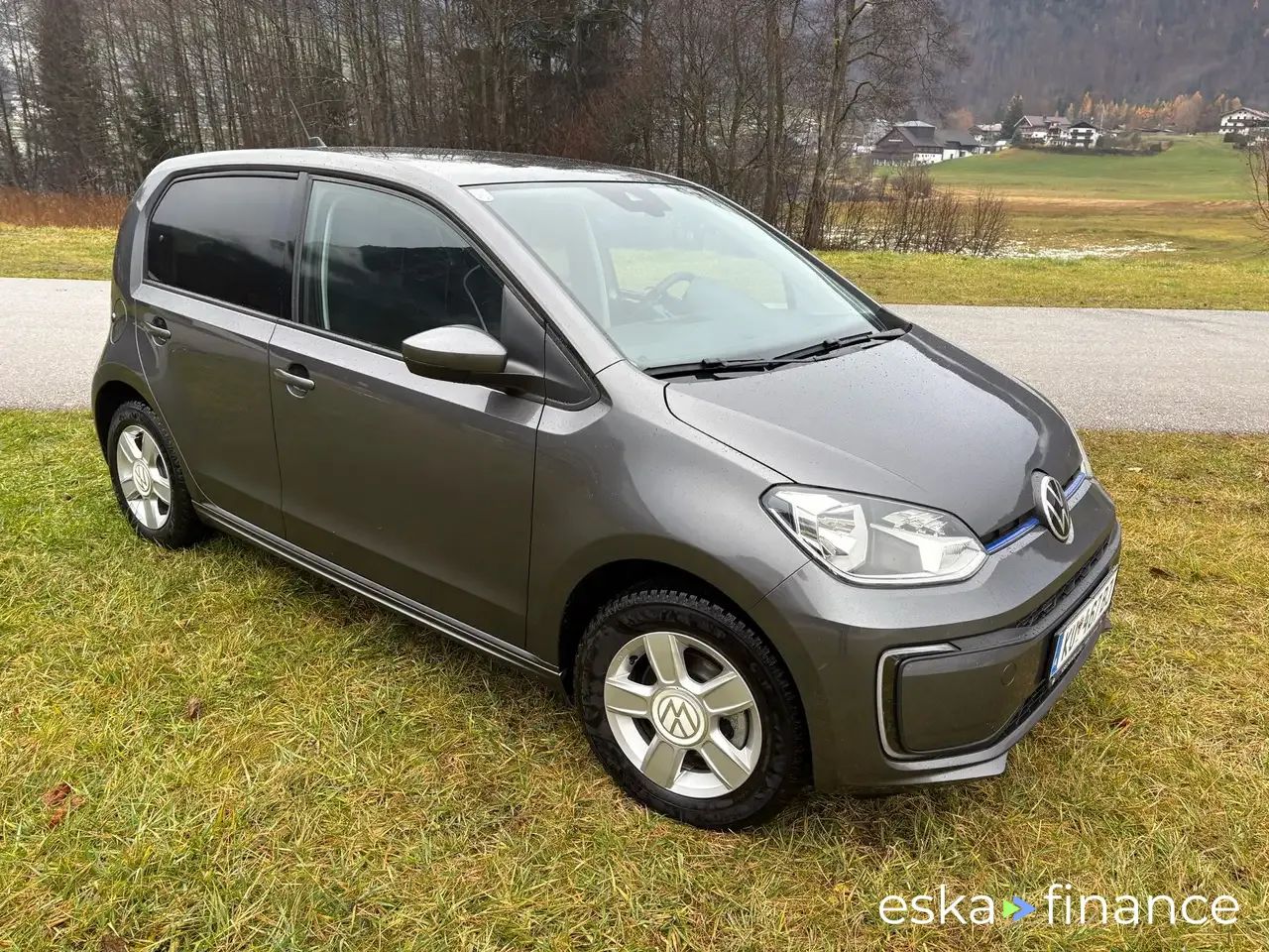Leasing Hatchback Volkswagen E-UP! 2023