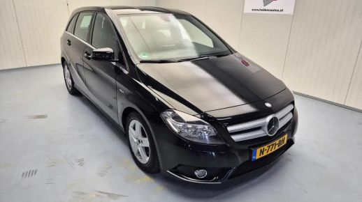 MERCEDES B 180 2012