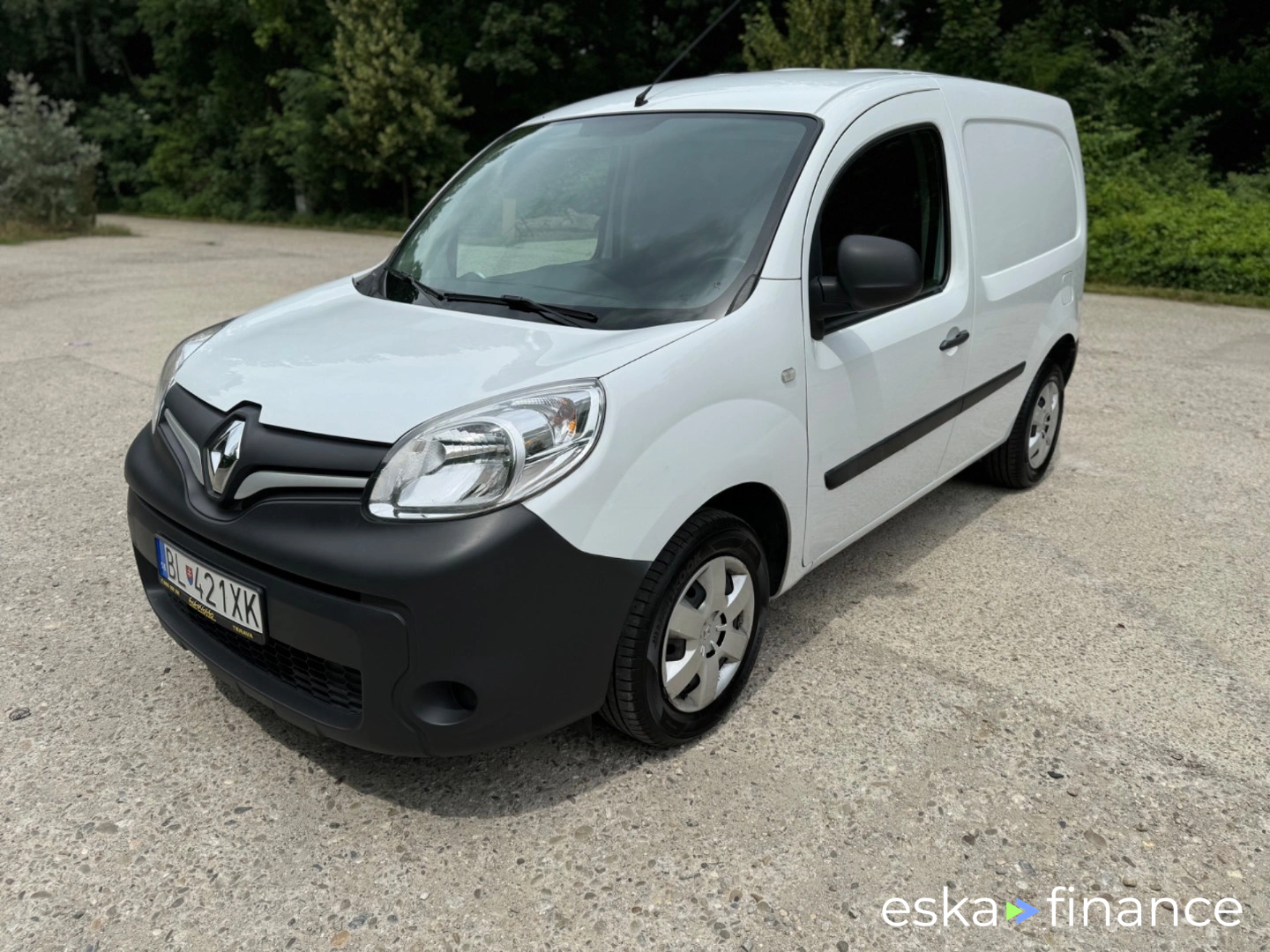 Zamknięte pudełko Renault Kangoo 2019