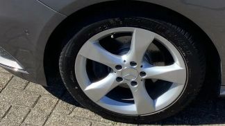 Lízing Hatchback MERCEDES B 180 2013