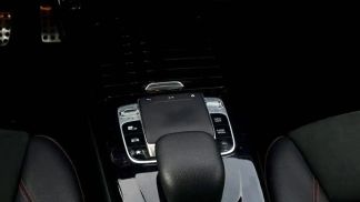 Lízing Sedan MERCEDES A 180 2019