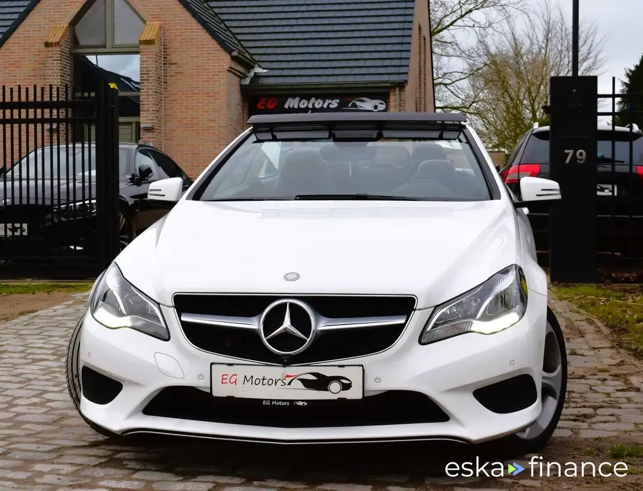 Lízing Kabriolet MERCEDES E 220 2015