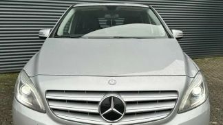 Lízing Hatchback MERCEDES B 180 2012