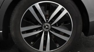Lízing Sedan MERCEDES A 200 2021