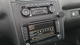 Financování Hatchback Volkswagen Touran 2011