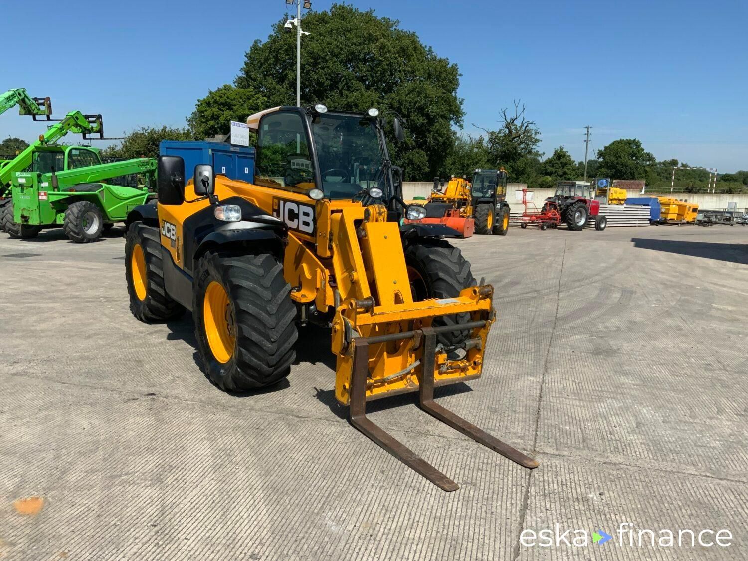 Leasing Telehandler JCB 531-70 Agri 2017