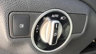 Lízing Sedan MERCEDES CLA 180 2016
