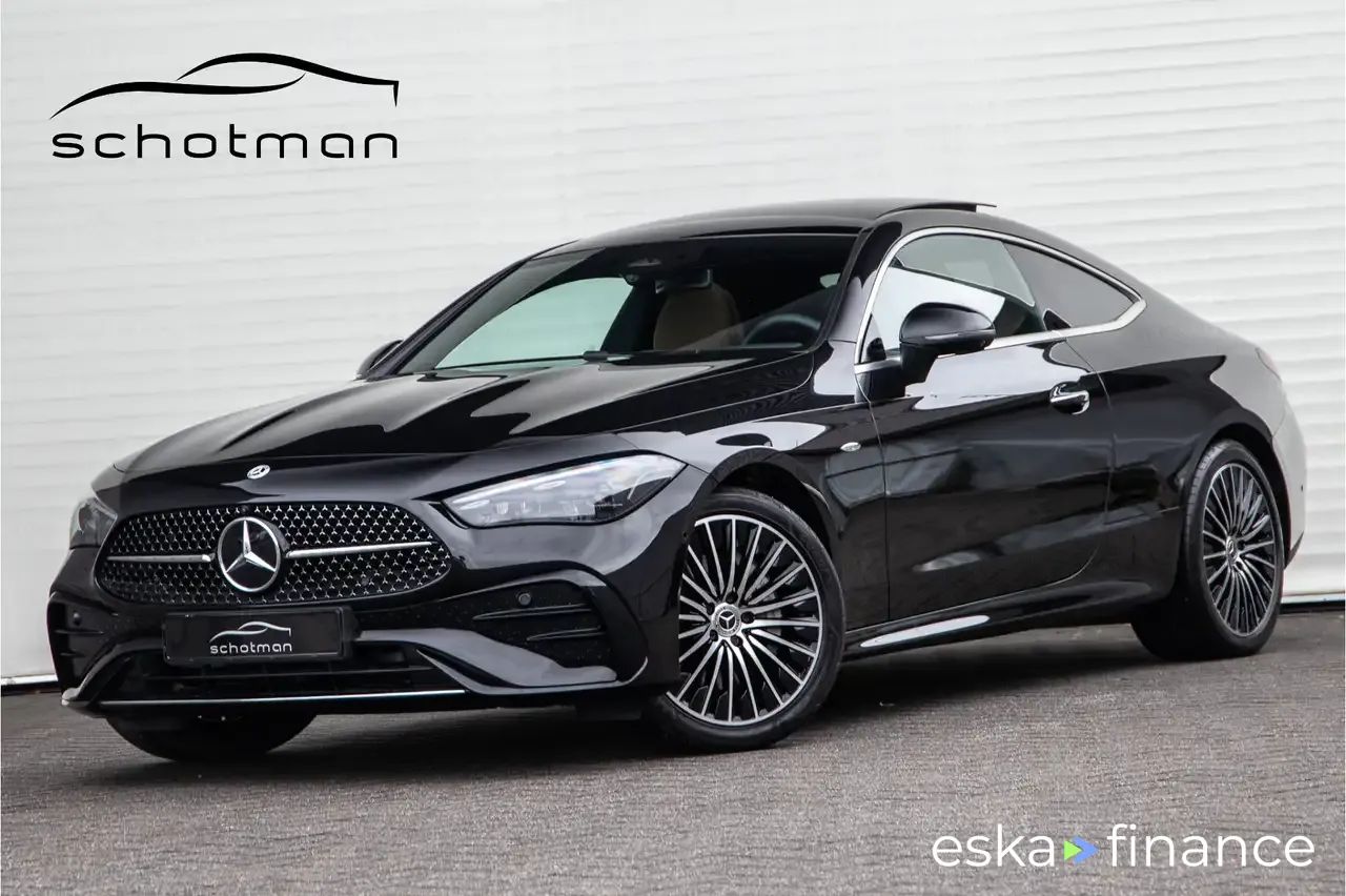 Lízing Kupé MERCEDES CLE 300 2024