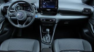 Lízing Hatchback Toyota Yaris 2021